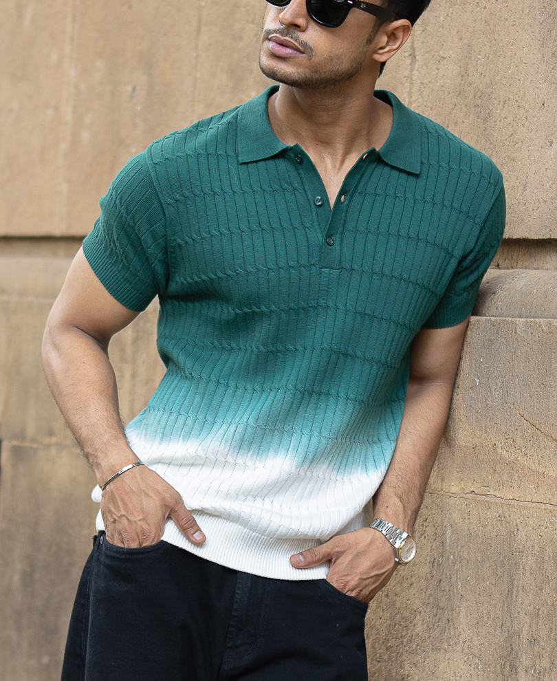 green-knitted-structured-regular-fit-half-sleeves-t-shirt