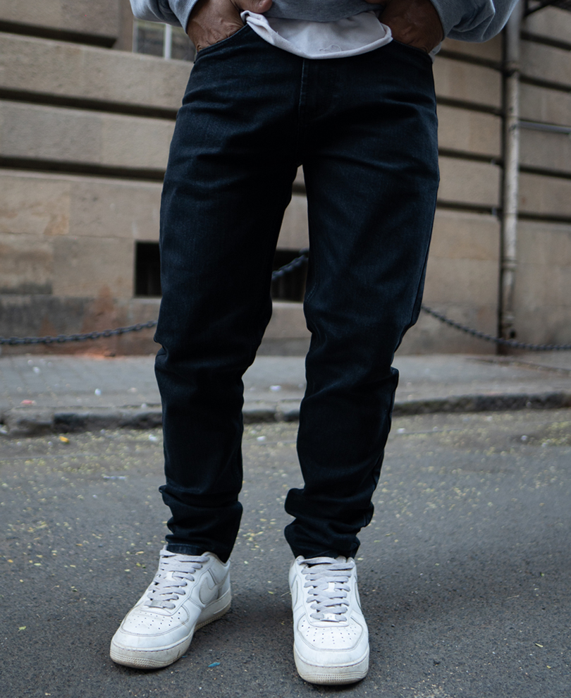 black-regular-fit-basic-jeans
