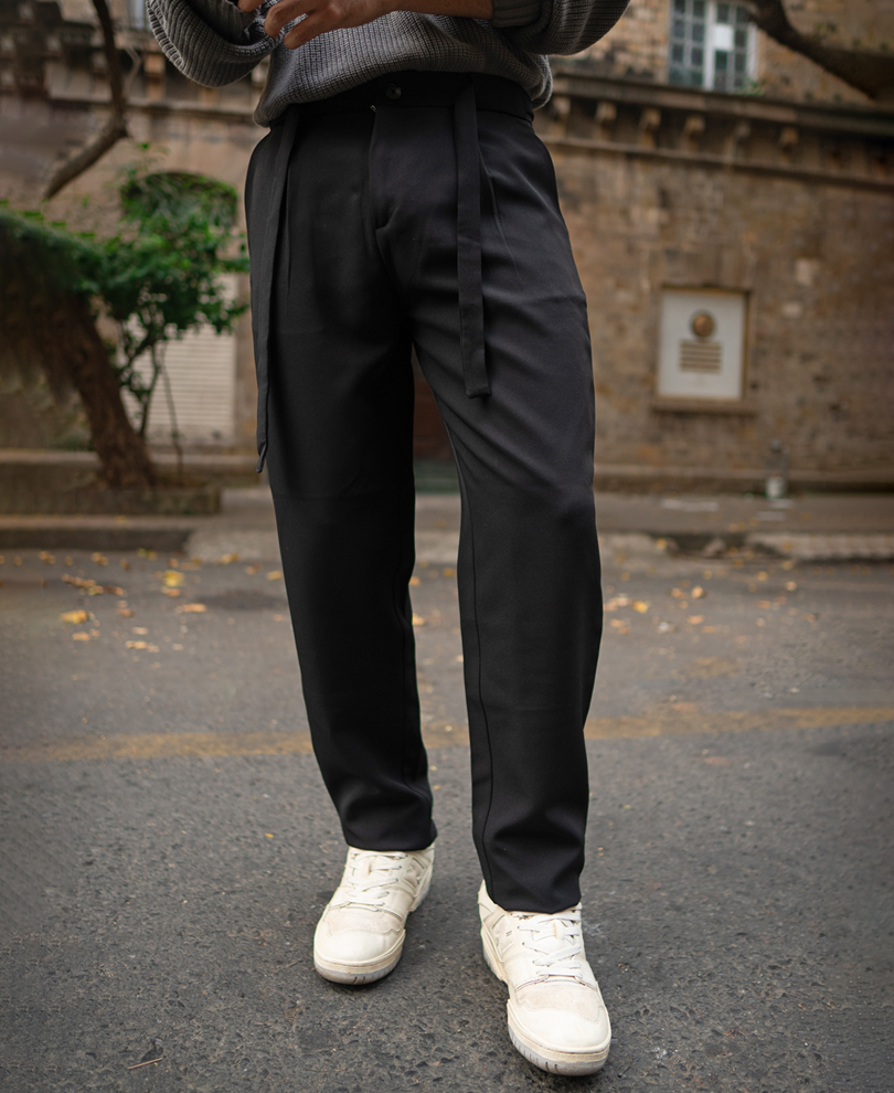 black-pleated-trousers-with-belt