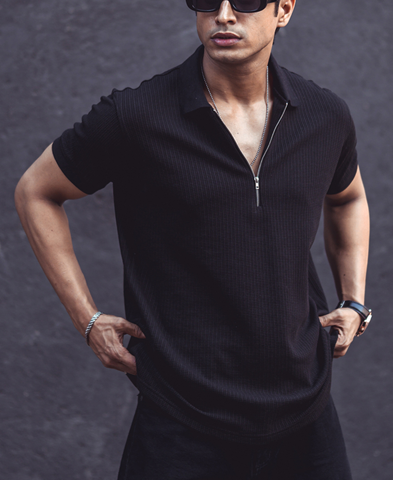 black-structured-half-sleeves-zipper-t-shirt
