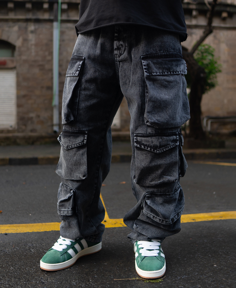 carbon-black-baggy-fit-cargo-pockets-denim-jeans