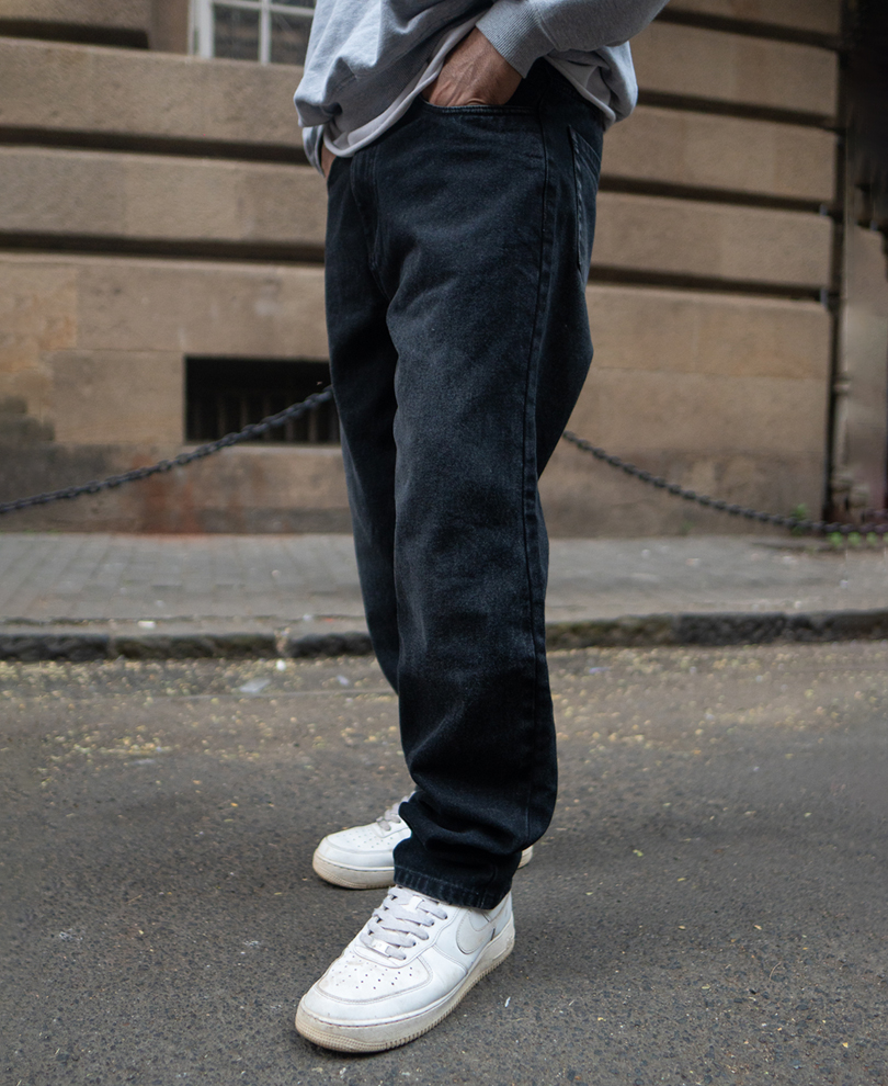 black-baggy-fit-denim-jeans